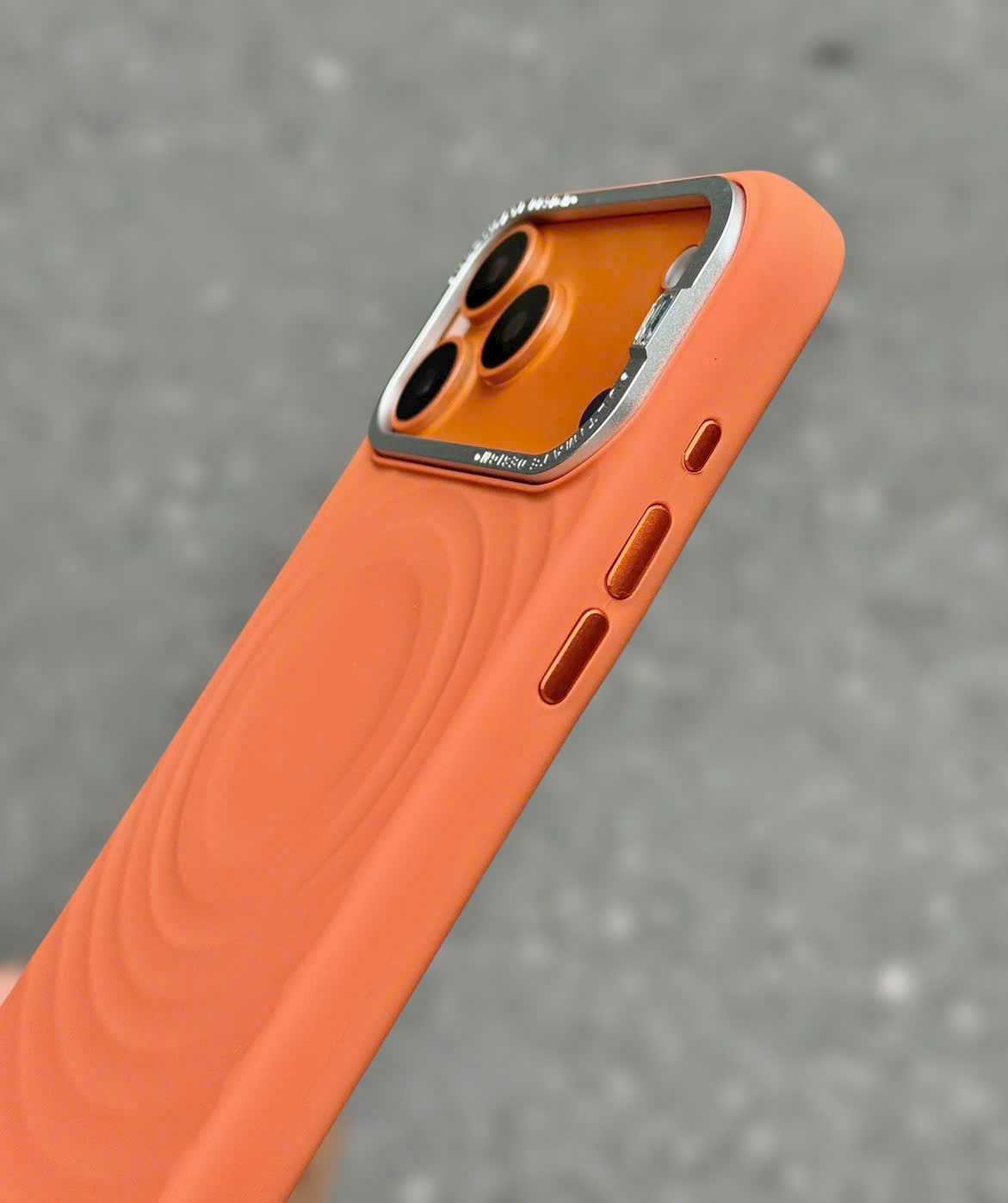Op Lung Iphone 17 Pro Max Chinh Hang Dfans Silicone Ripple Diamond (10)