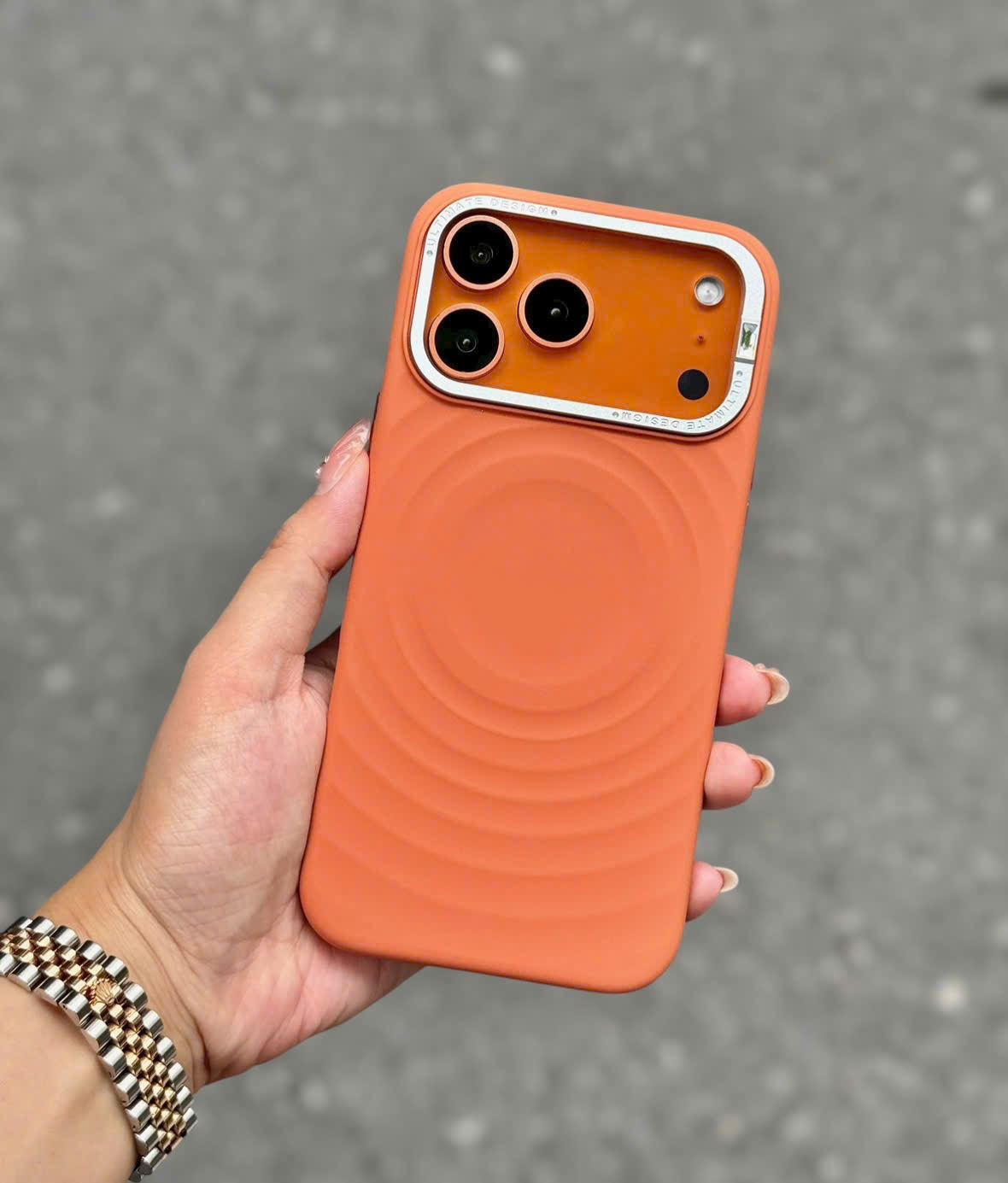 Op Lung Iphone 17 Pro Max Chinh Hang Dfans Silicone Ripple Diamond (3)