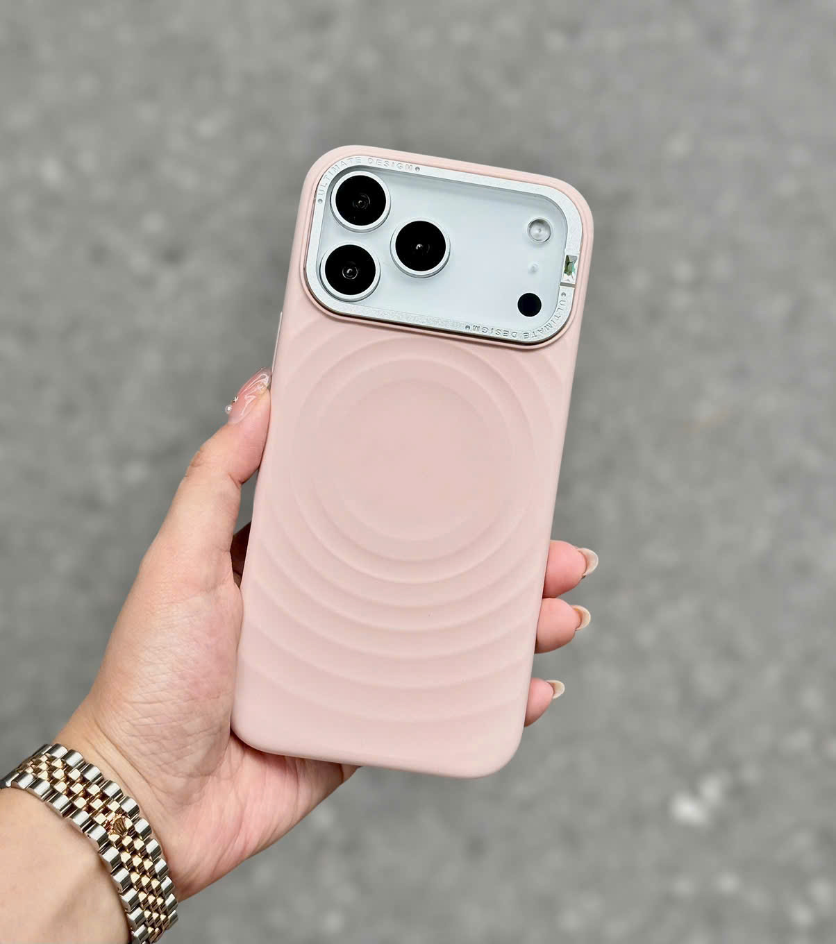Op Lung Iphone 17 Pro Max Chinh Hang Dfans Silicone Ripple Diamond (4)
