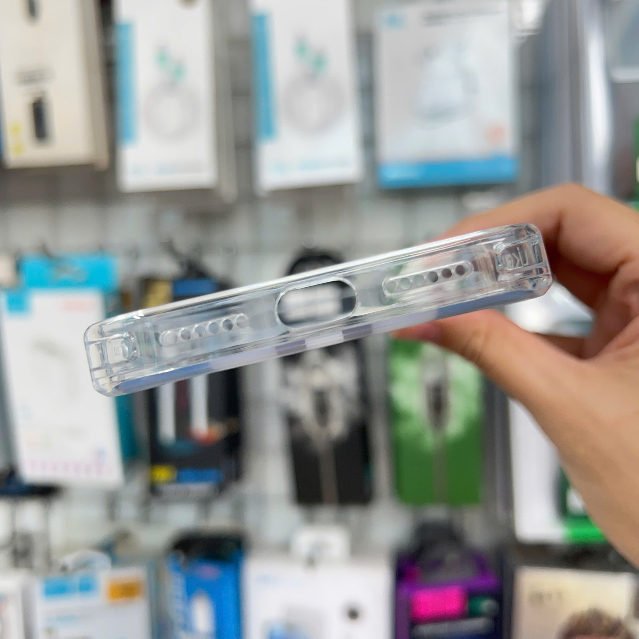 Op Lung Iphone 17 Pro Max Chinh Hang Likgus Ji Magsafe (5)