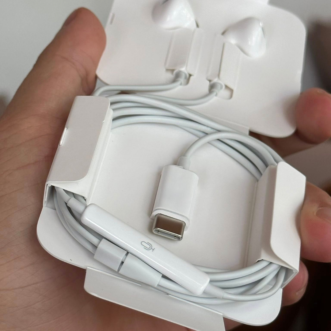 Tai nghe dây Apple EarPods (cổng USB-C) chính hãng cho Macbook