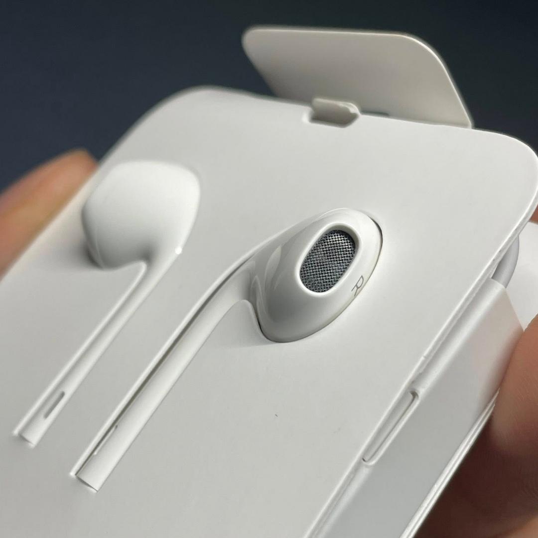 Tai nghe có dây Apple EarPods (chân Lightning) chính hãng